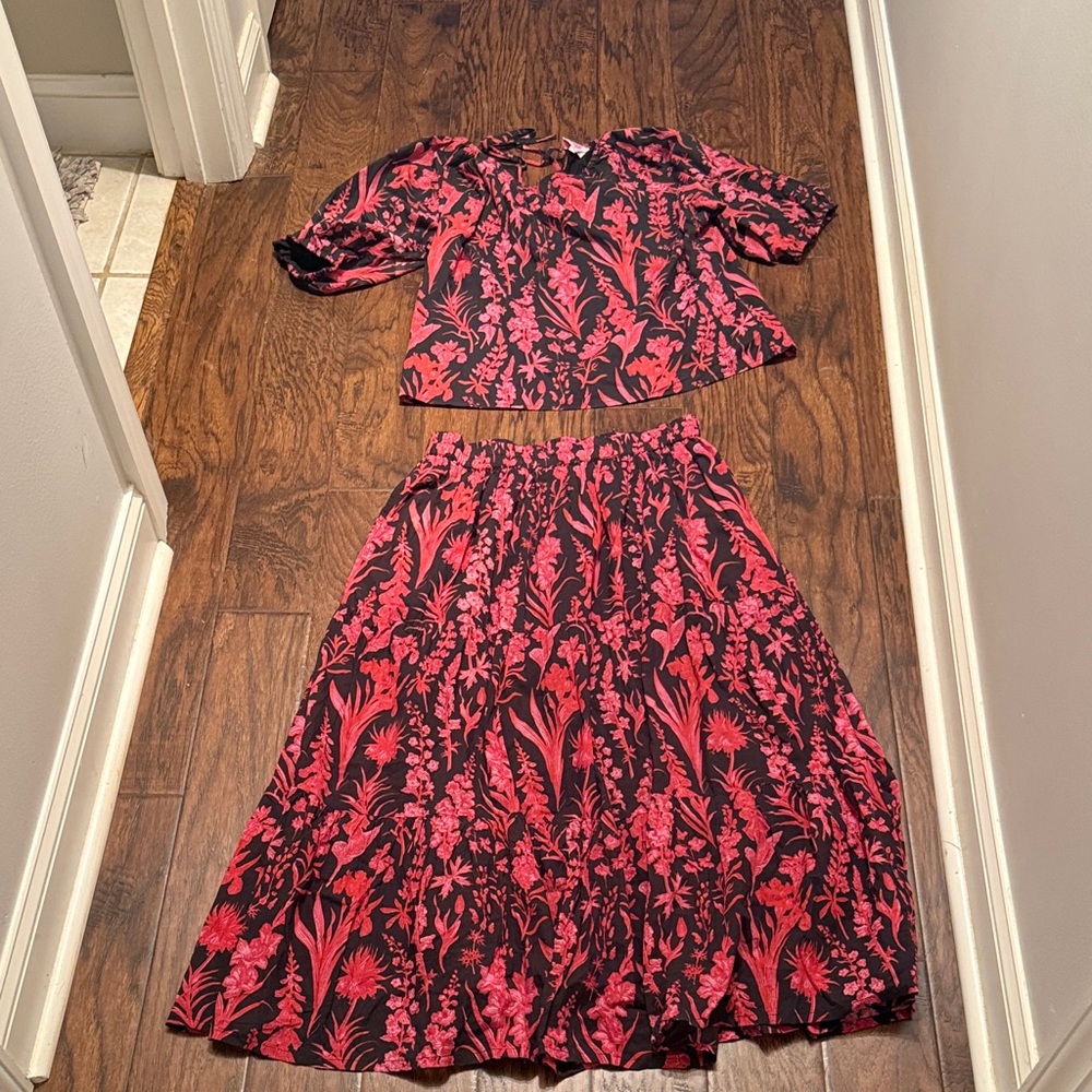 Victoria Dunn Floral Set